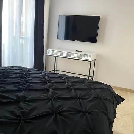 Apartment 4 *